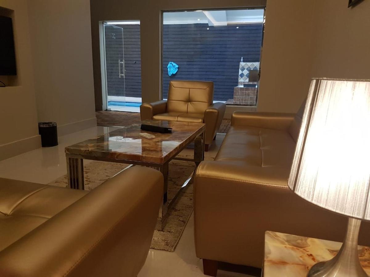 Вілла Durat Al Lith Chalet Екстер'єр фото